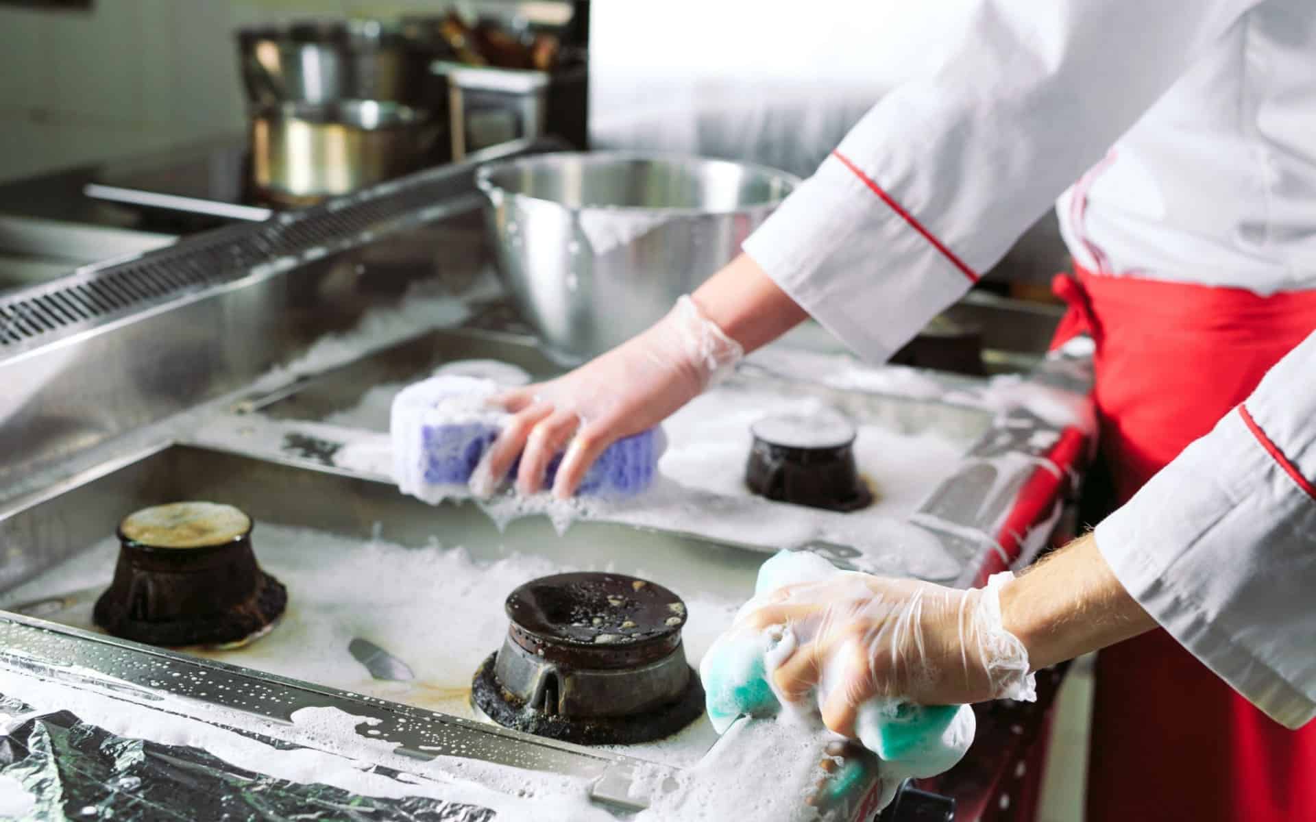 Améliorer l'hygiène d'un restaurant - Bacs à graisse Delho